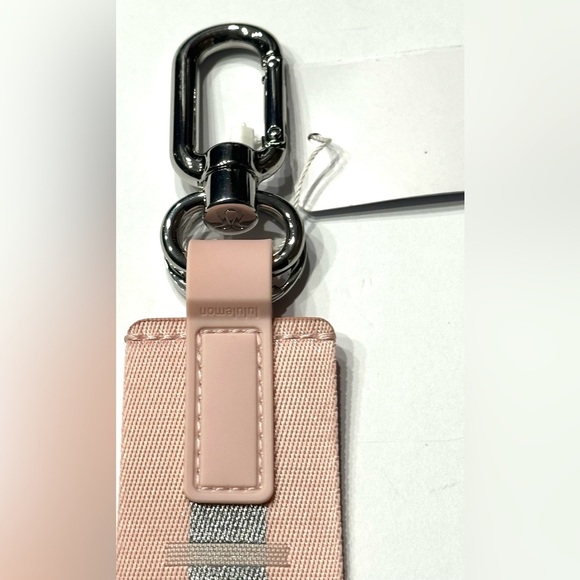 Lululemon Never Lost Keychain Wordmark PIMI SLVR Pink Mist Silver, NEW - Picture 6 of 7